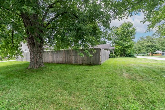 924 W Marion Street, Mishawaka, IN 46545