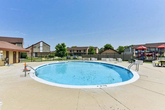 4161 W College AVENUE, Milwaukee, WI 53221