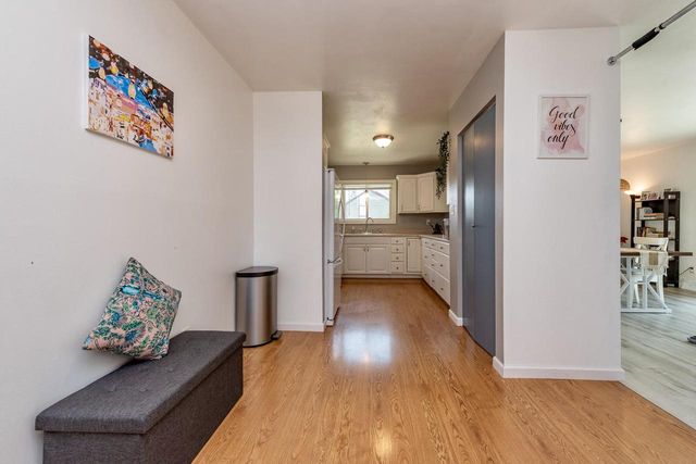 4161 W College AVENUE, Milwaukee, WI 53221
