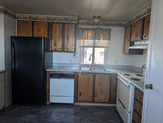 2055 Greensprings UNIT 11, Klamath Falls, OR 97601