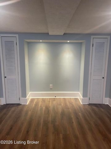 7548 Justan Ave, Louisville, KY 40214