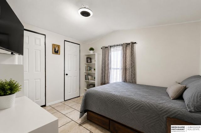 12845 Manderson Plaza Lot 217, Omaha, NE 68164
