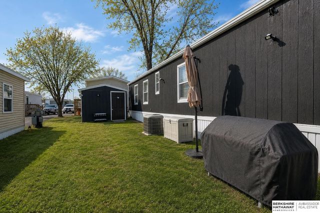 12845 Manderson Plaza Lot 217, Omaha, NE 68164