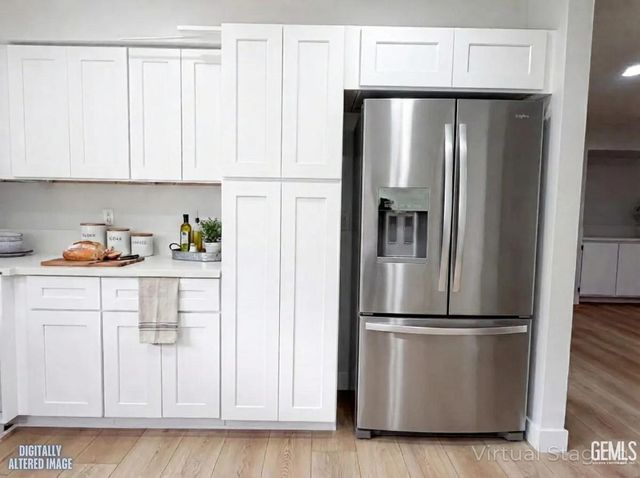 3521 Kapral Way, Bakersfield, CA 93309