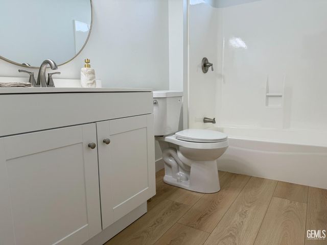 3521 Kapral Way, Bakersfield, CA 93309