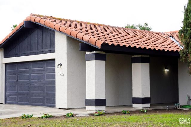 3521 Kapral Way, Bakersfield, CA 93309