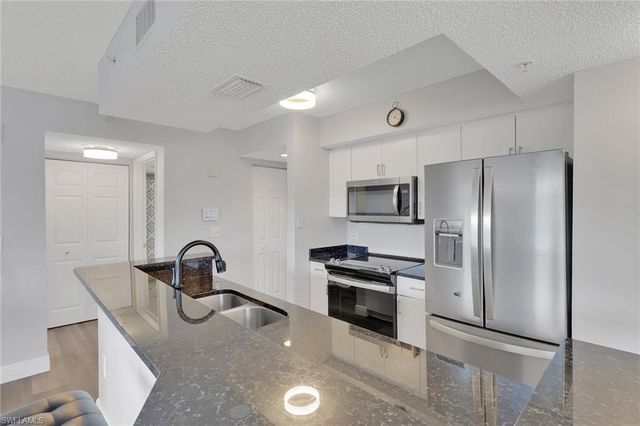 8851 Colonnades CT W # 131, Bonita Springs, FL 34135