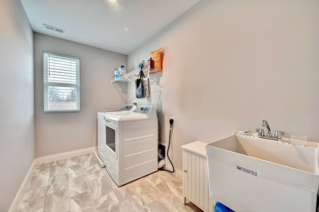 7739 E Timber Creek Drive, Alexandria, KY 41001