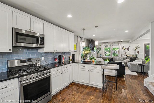 501 N Kenwood Avenue, Royal Oak, MI 48067
