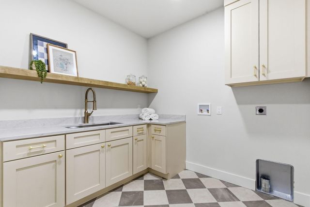 5064 E Ferdinand Court, Springfield, MO 65802