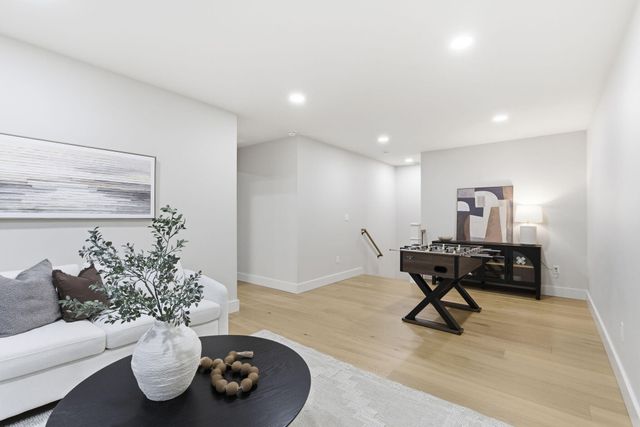 5064 E Ferdinand Court, Springfield, MO 65802