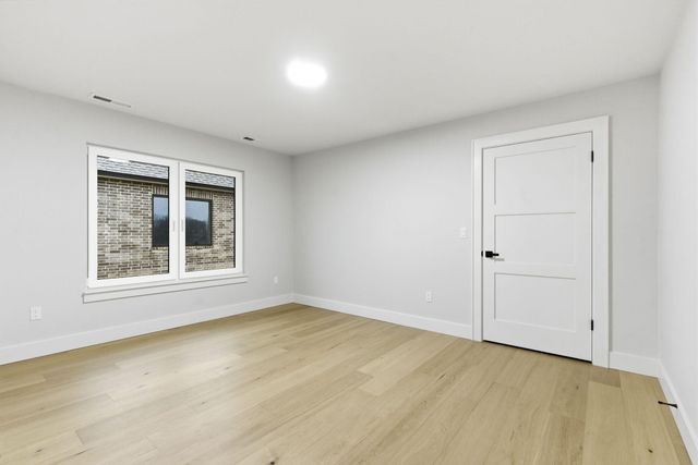 5064 E Ferdinand Court, Springfield, MO 65802