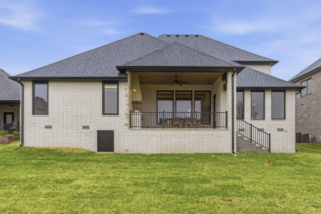 5064 E Ferdinand Court, Springfield, MO 65802