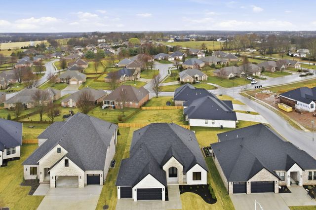 5064 E Ferdinand Court, Springfield, MO 65802