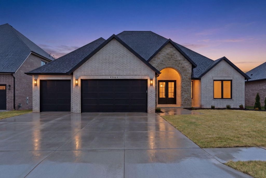 5064 E Ferdinand Court, Springfield, MO 65802