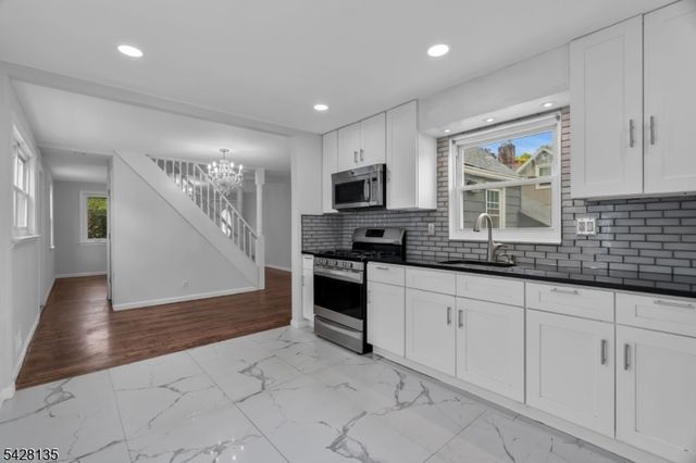 347 Livingston Rd, Linden City, NJ 07036