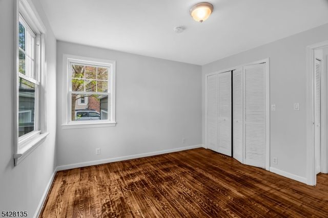 347 Livingston Rd, Linden City, NJ 07036