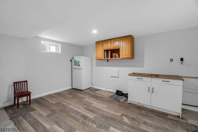 347 Livingston Rd, Linden City, NJ 07036