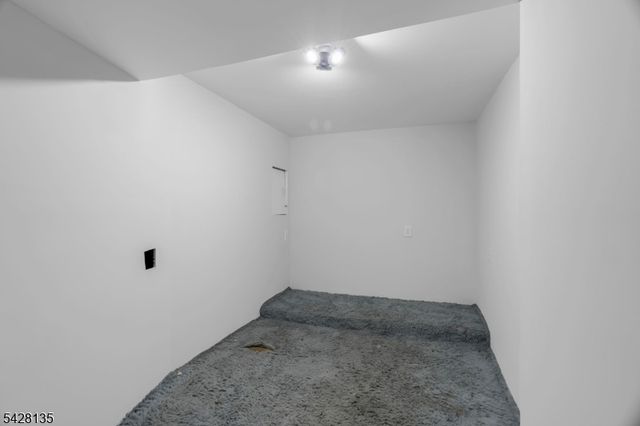 347 Livingston Rd, Linden City, NJ 07036
