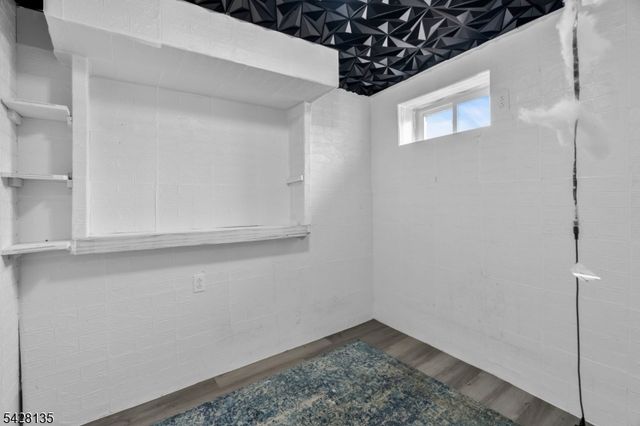 347 Livingston Rd, Linden City, NJ 07036