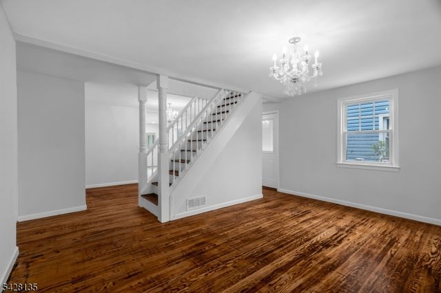 347 Livingston Rd, Linden City, NJ 07036
