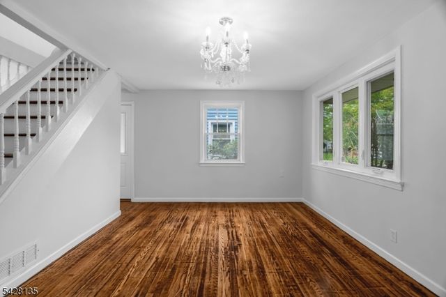 347 Livingston Rd, Linden City, NJ 07036