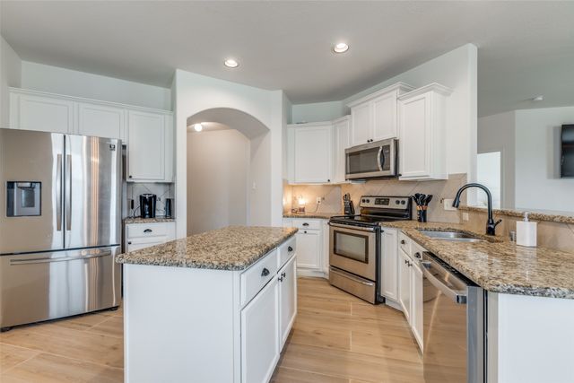 506 Bryn Mawr Lane, Van Alstyne, TX 75495