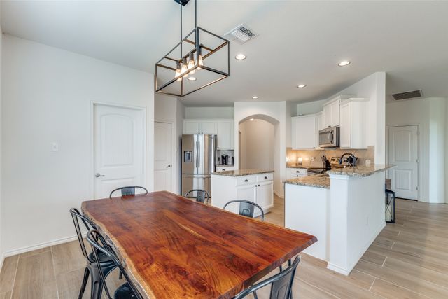 506 Bryn Mawr Lane, Van Alstyne, TX 75495