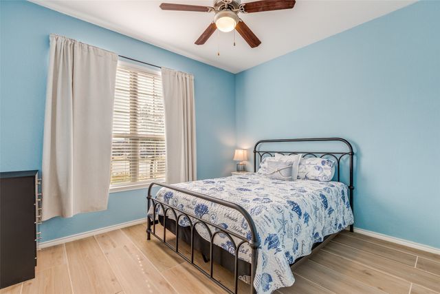 506 Bryn Mawr Lane, Van Alstyne, TX 75495