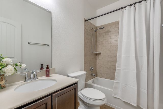 506 Bryn Mawr Lane, Van Alstyne, TX 75495