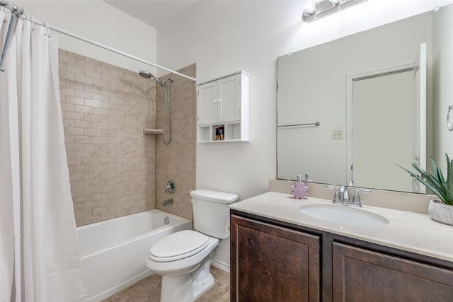 506 Bryn Mawr Lane, Van Alstyne, TX 75495