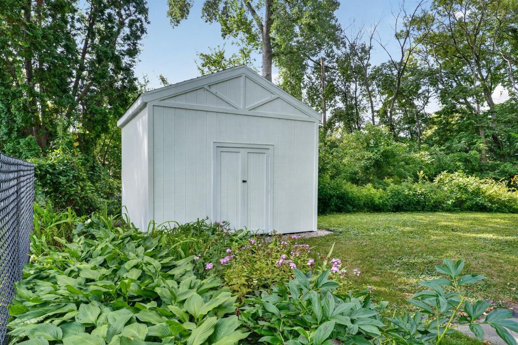 507 N Maple Street, Chaska, MN 55318 — photo 2