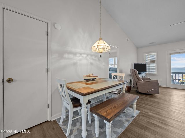 1406 Emerald Drive, Emerald Isle, NC 28594