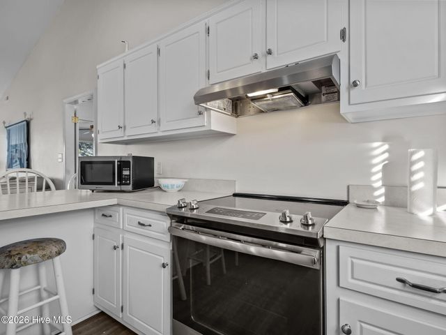 1406 Emerald Drive, Emerald Isle, NC 28594