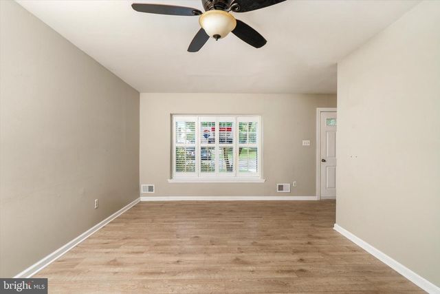 9 ASHFORD CT, Robbinsville, NJ 08691