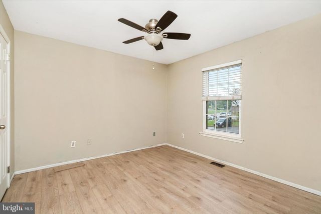 9 ASHFORD CT, Robbinsville, NJ 08691