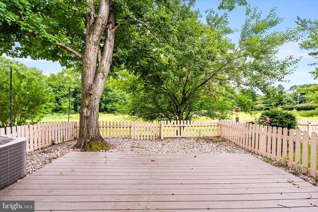 9 ASHFORD CT, Robbinsville, NJ 08691