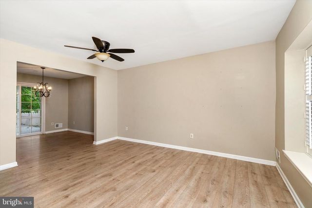9 ASHFORD CT, Robbinsville, NJ 08691