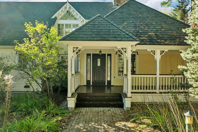 27 Jasinski Road, Waterville Valley, NH 03215