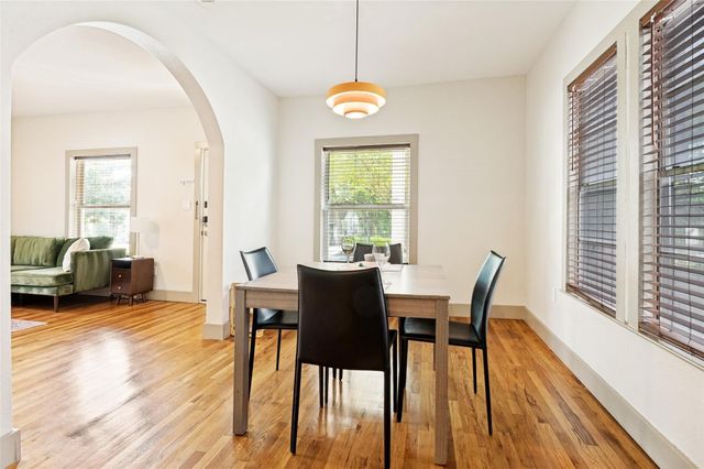 2723 Sharon Street, Dallas, TX 75211