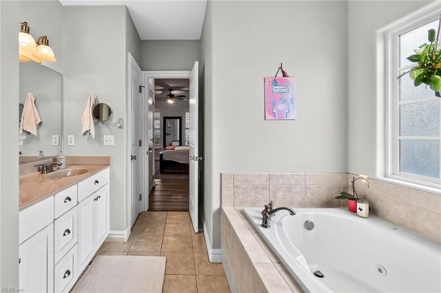 2105 Kirkby LN, Virginia Beach, VA 23456