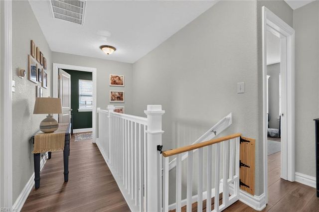 2105 Kirkby LN, Virginia Beach, VA 23456