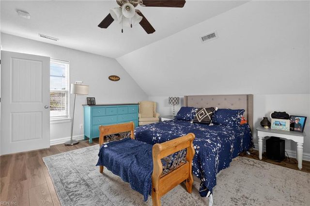 2105 Kirkby LN, Virginia Beach, VA 23456