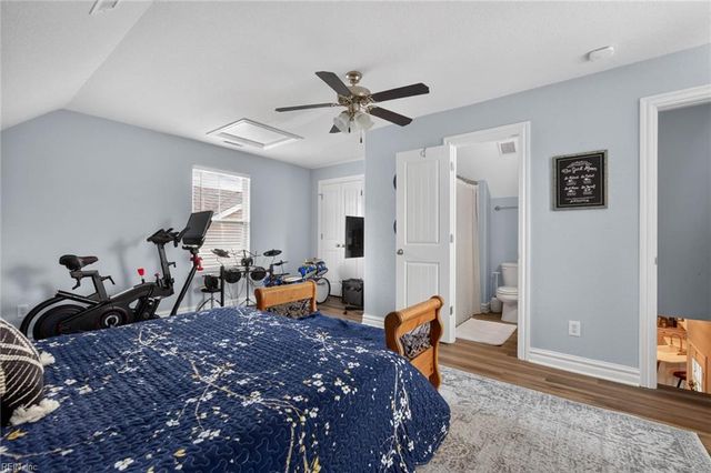 2105 Kirkby LN, Virginia Beach, VA 23456