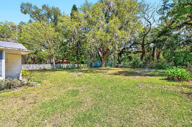 2445 S BAY AVENUE, Sanford, FL 32771