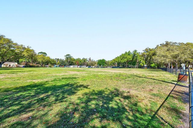 2445 S BAY AVENUE, Sanford, FL 32771