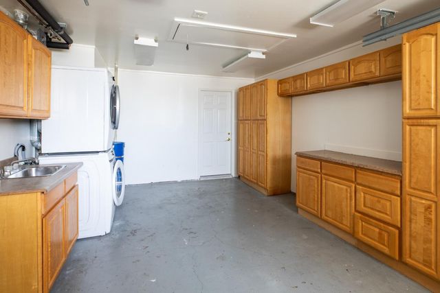 111 F Street, Redwood City, CA 94063