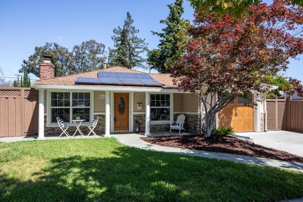 111 F Street, Redwood City, CA 94063