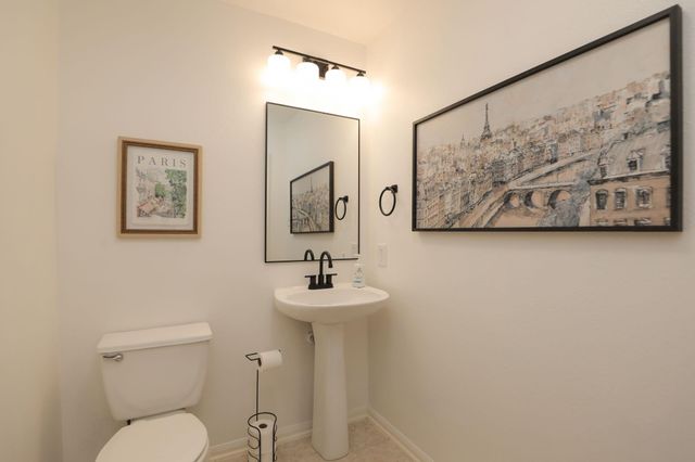 852 Shoal Pointe Lane, League City, TX 77573