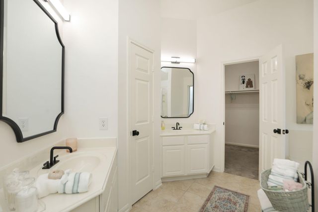 852 Shoal Pointe Lane, League City, TX 77573